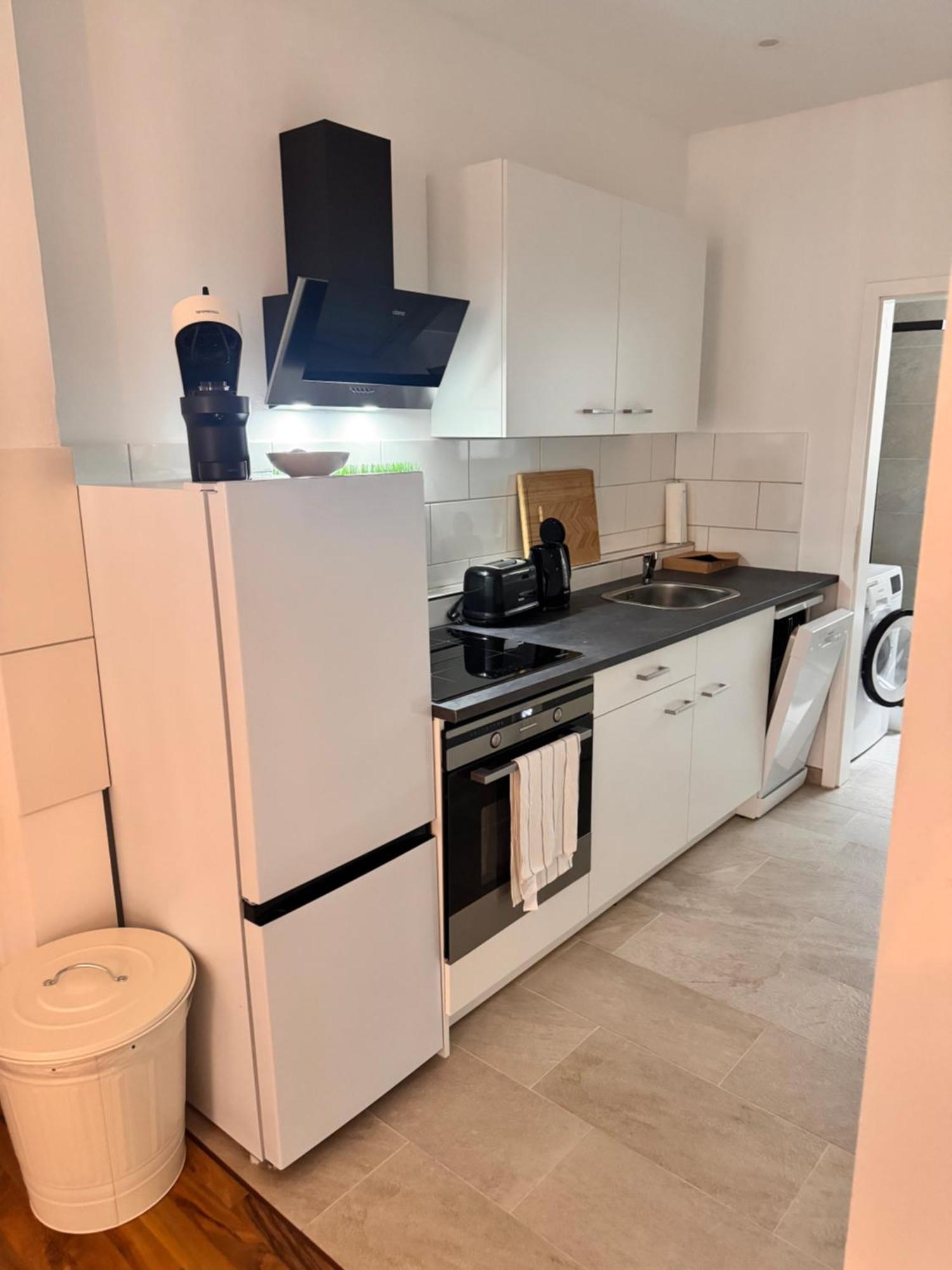New Apartment In Magdeburg Buckau - Waschmaschine, Smart-Tv, Neues Badezimmer Exterior photo